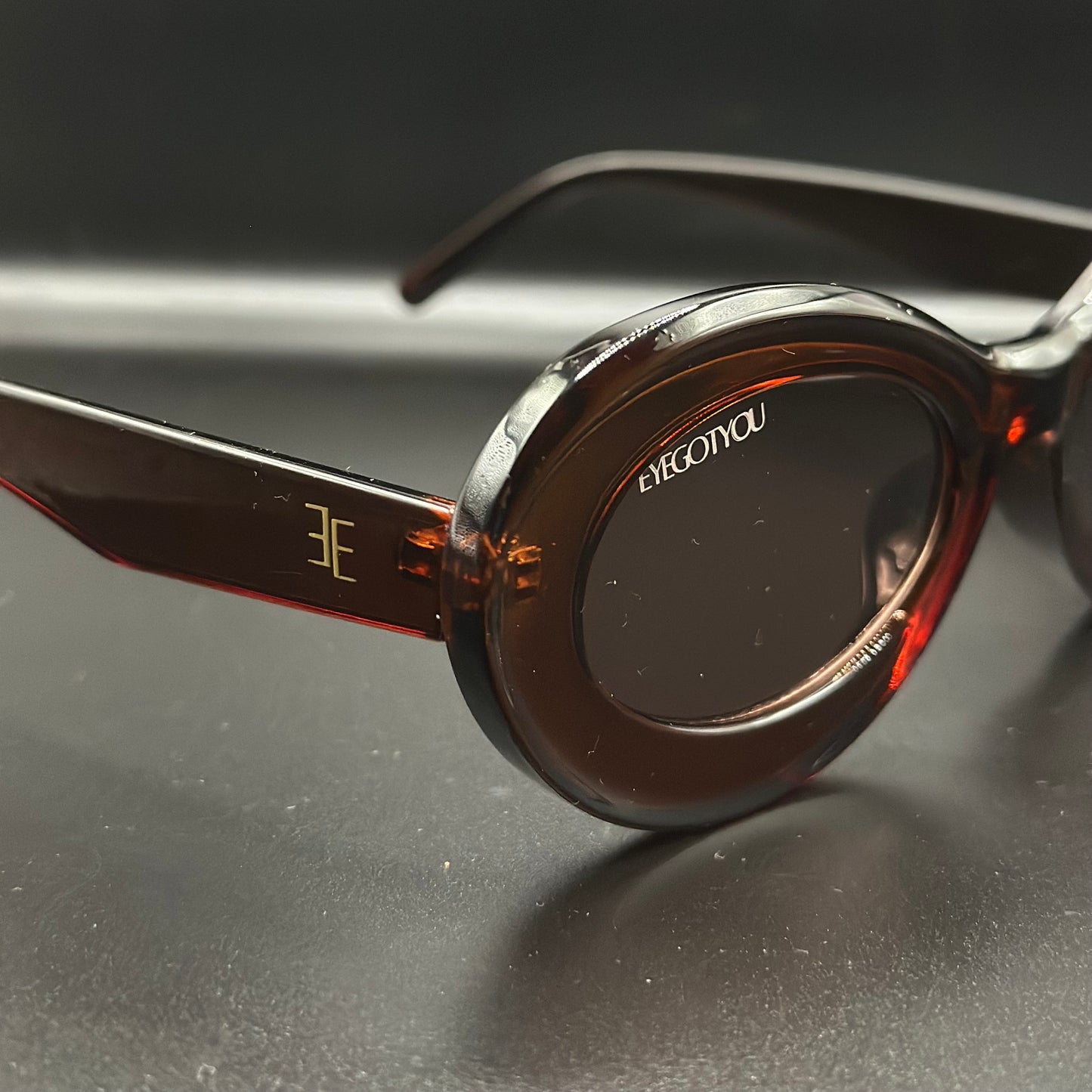 cleo. (transparent brown)